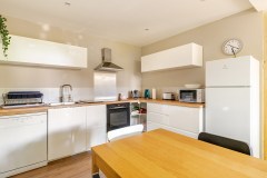 a69ea699-e4b3-4ef6-b55c-402c2b33c643